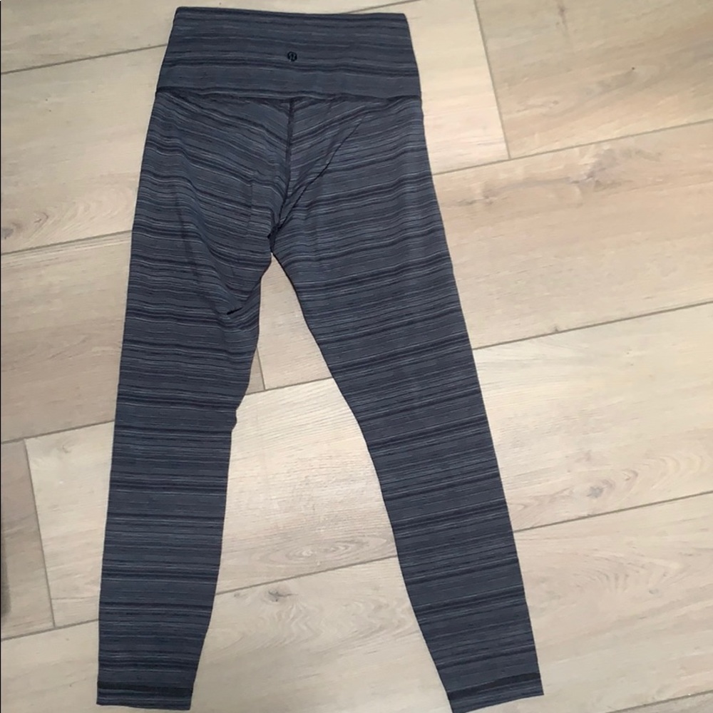 Lululemon leggings size 6